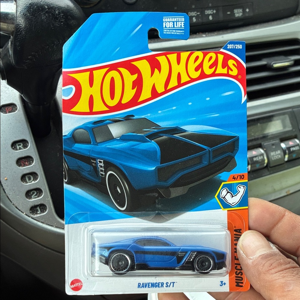 Hot Wheels Blue Ravenger S/T